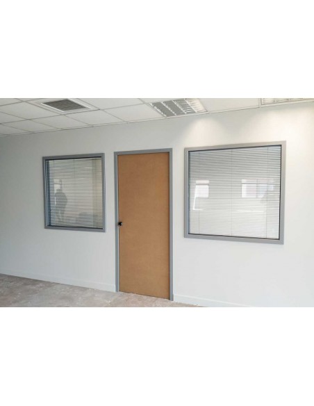 ΠΟΡΤΑ ΑΒΑΦΗ MDF ΜΕ ΚΑΣΩΜΑ ΑΛΟΥΜΙΝΙΟΥ ΠΑΧΟΥΣ 100MM ΛΕΥΚΟ